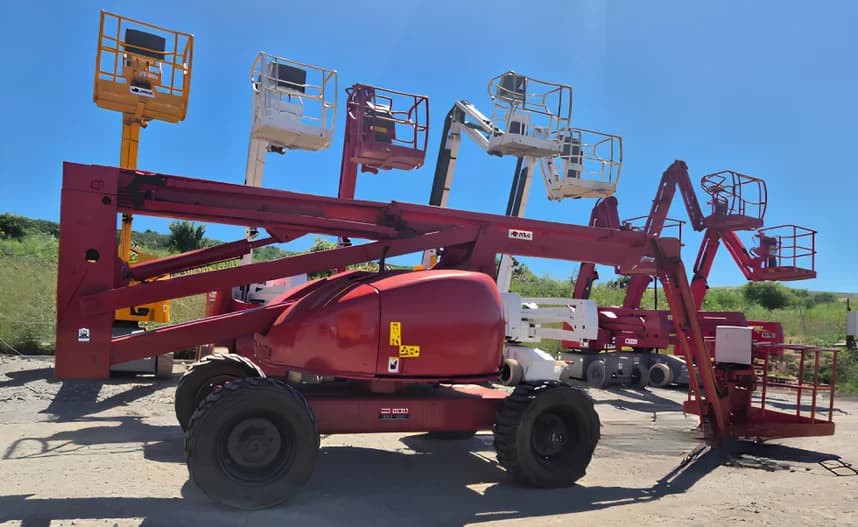 Haulotte HA20PX plataforma articulada 4x4 todo terreno Uruguay